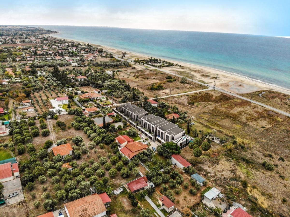 Serene Seafront Villas Nea Iraklia Exterior foto